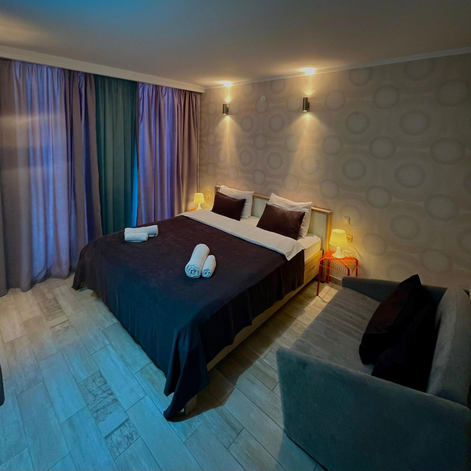 Holiday Lux Tower Batumi Exterior photo